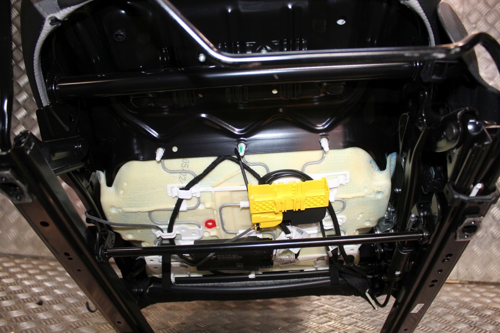 фото №10, Mini f56 jcw gp оббивка grand prix сидіння тунель обшивки