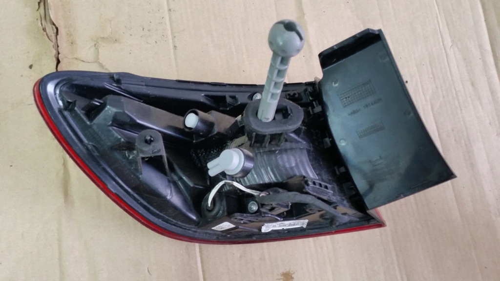 фото №4, Лампа правая правый задняя renault clio v [ 2019 - 2022.]