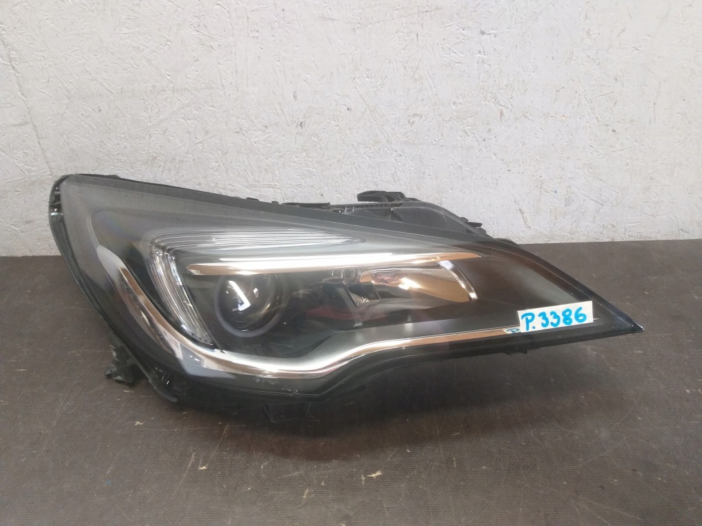 Купити Лампа перед права opel astra k v 5 лінза led 39081893