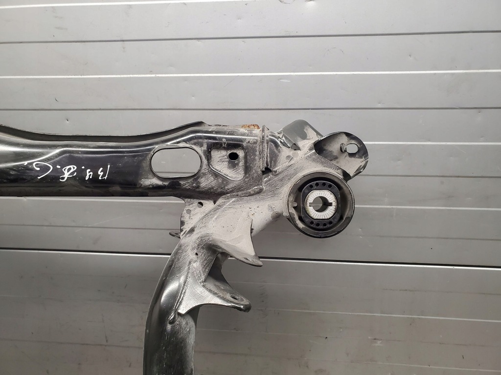 фото №6, Audi a4 s4 b9 8w 8w0505235ak с задний балка задние