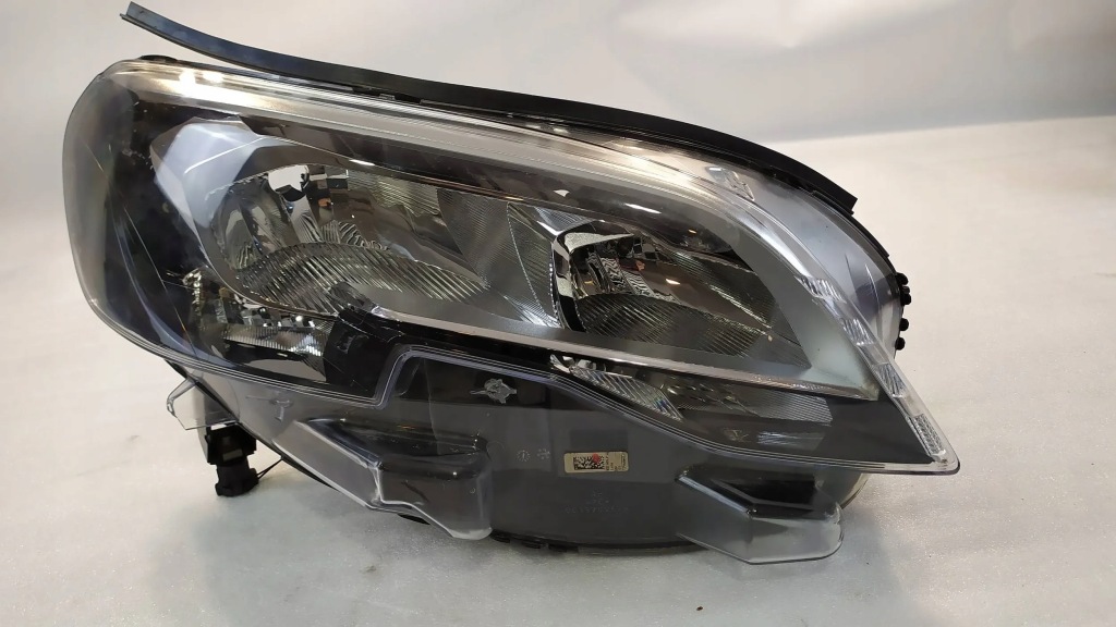 фото №1, Лампа перед права peugeot expert iii