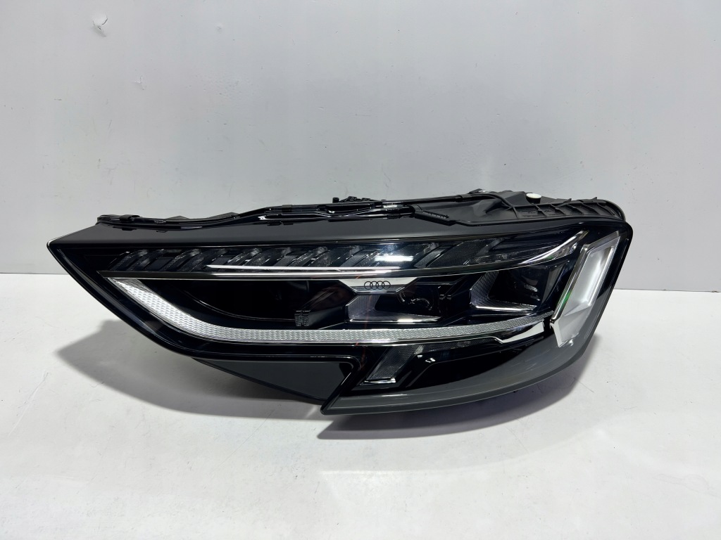 Audi a8 d5 рестайлинг  full led matrix фара левая правый с Разборки