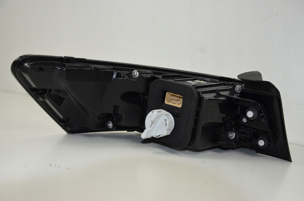 фото №13, Vw arteon fl shooting brake комплект лампа задняя 3g8945308af / 307af