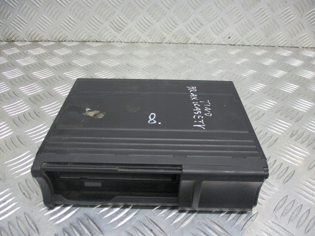 фото №1, Чейнджер дисков cd nissan almera tino