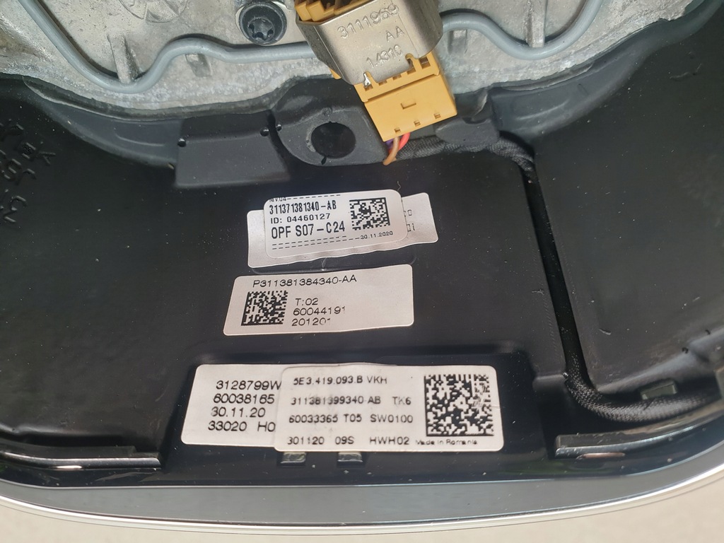 фото №12, Skoda octavia iv 4 воздуховод кожа мультифункция лепестки переключения оригинал