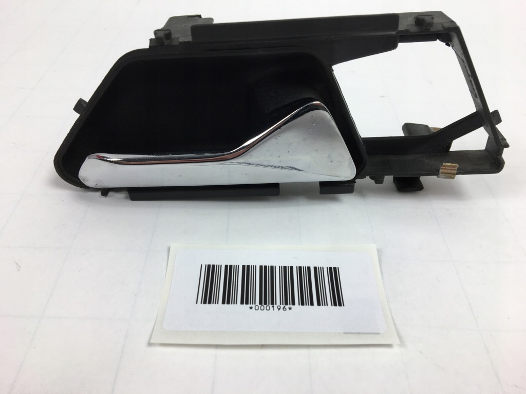 Купить Ручка дверь пассажира правый внутренняя mercedes w124 купе кабриолет  1247600661