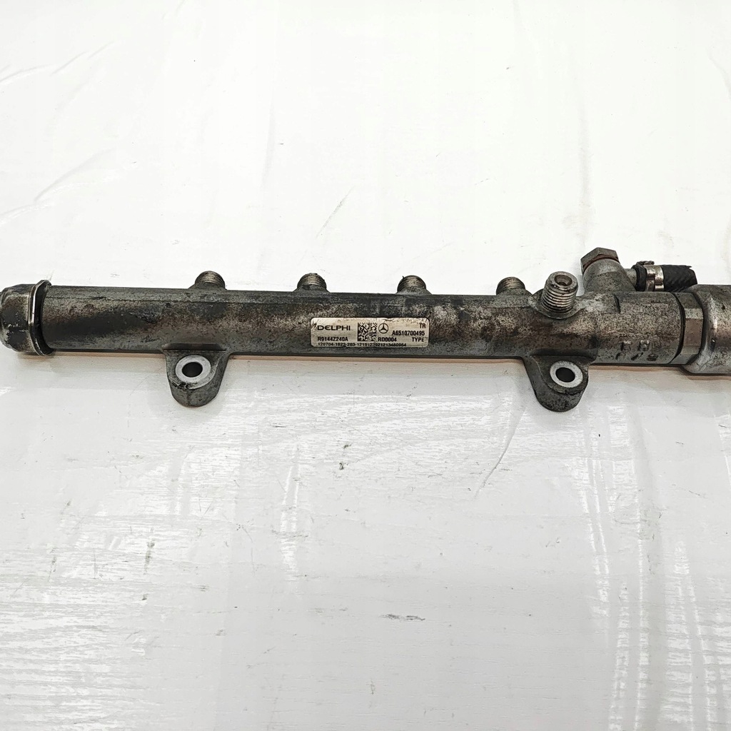 фото №1, Mercedes-benz vito viano 2.2 cdi молдинг впрыскная r9144z240a