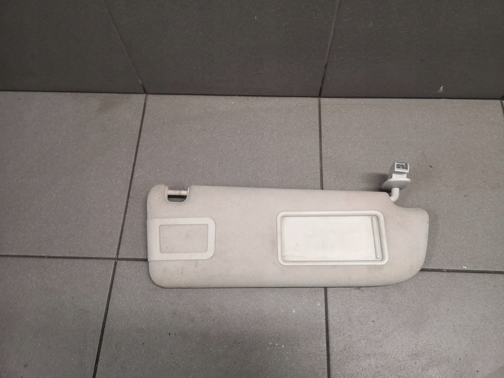 фото №1, Козырёк защита правая audi a6 c6 4f0857552