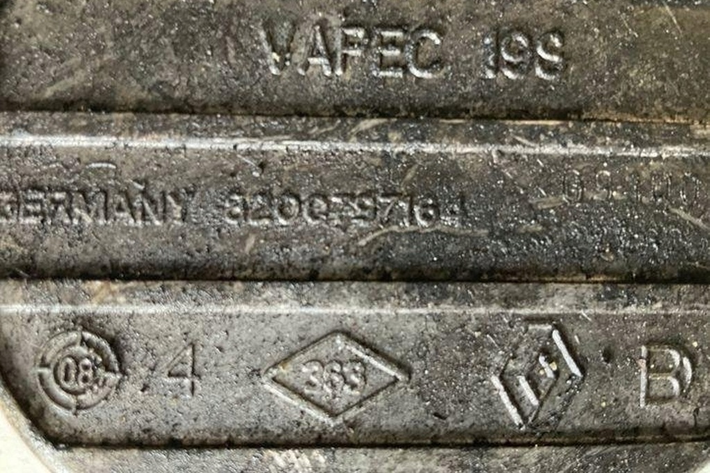 фото №1, Насос вакуумный renault master ii фургон fd 8200797164 2.5l дизель 84kw 2008