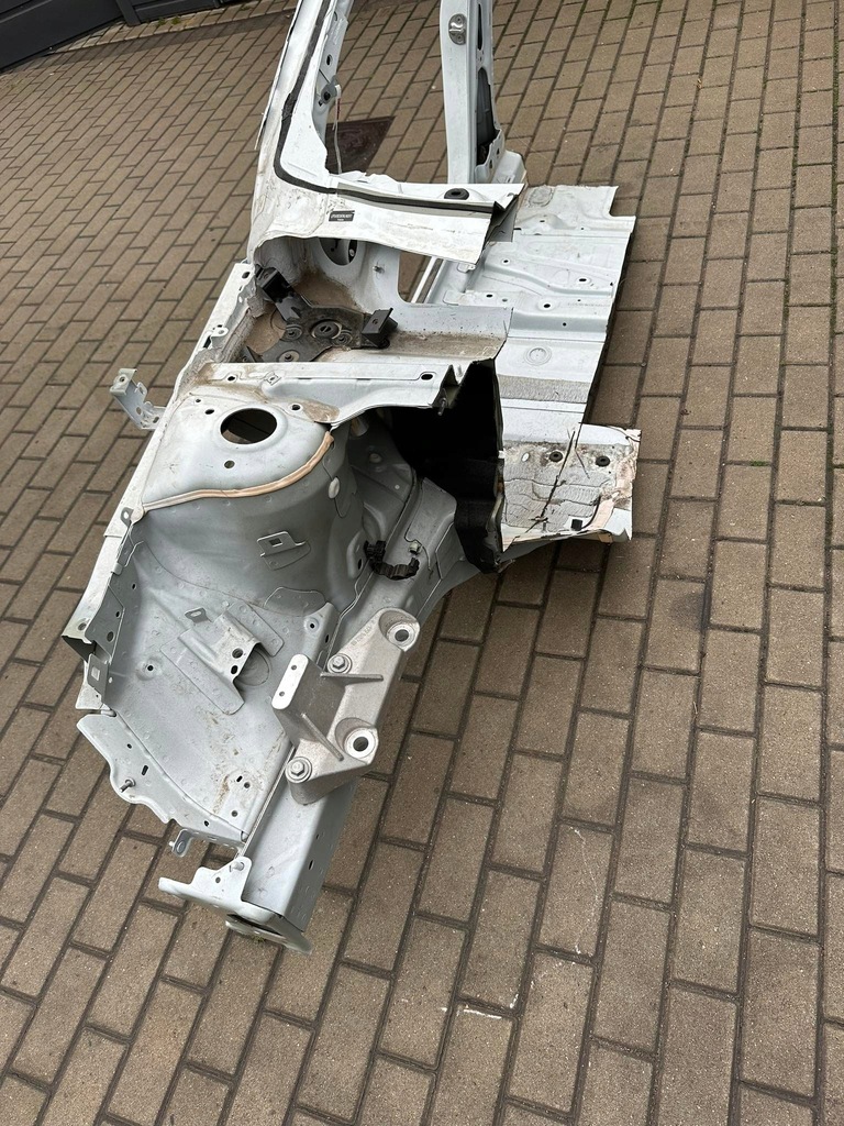 фото №4, Polestar 2 ii чверть права передня лонжерон