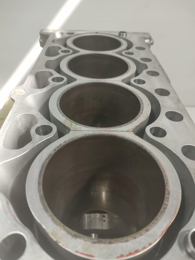 фото №5, Volvo v40 1.5 t3 - блок двигателя b4154t2