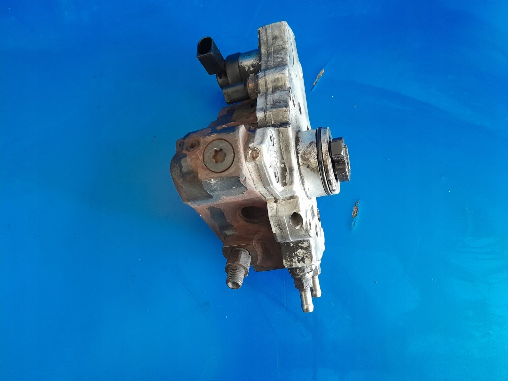 Купить Насос впрыскная mercedes 2.2 cdi a646 0445010143