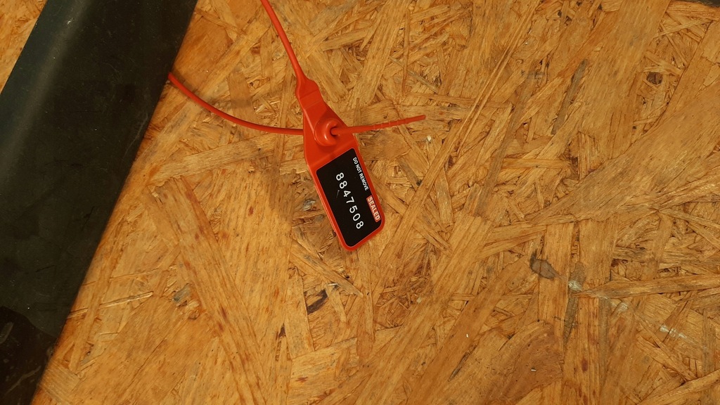 фото №7, Toyota corolla e12 спойлер молдинг накладка бампера правый перед 76852-12120