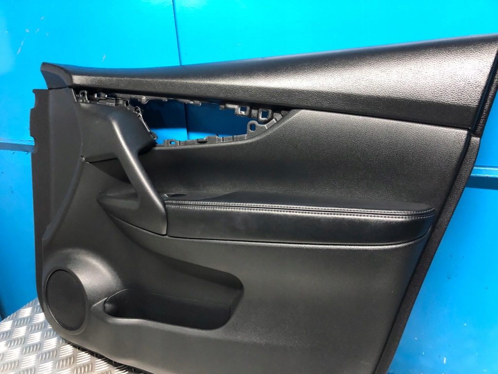 фото №11, Nissan x-trail iii t32 lift обивка обшивка дверь правый перед правая кожа