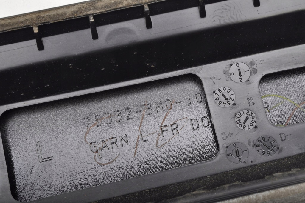 фото №14, Honda hr-v iii молдинг дверь левая перед 75332-3m0-j0 23r