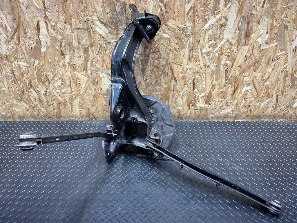 фото №7, Поворотный кулак правый задняя bmw x1 f48 fwd 6851580