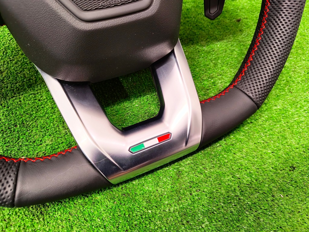 фото №6, Lamborghini urus воздуховод лепестки переключения perforacja czerwona nić