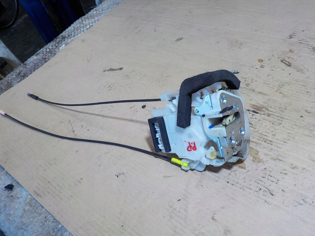 фото №5, Forester iii замок дверь правый перед