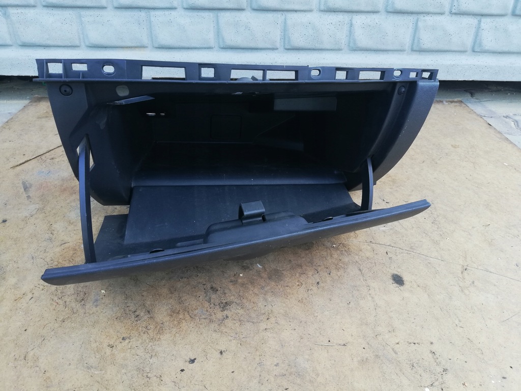 фото №4, Бардачок пассажира clio iii europa