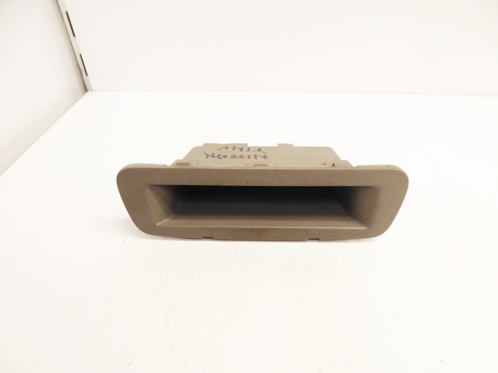 фото №5, Almera tino 5d бардачок пластик ручка дверь