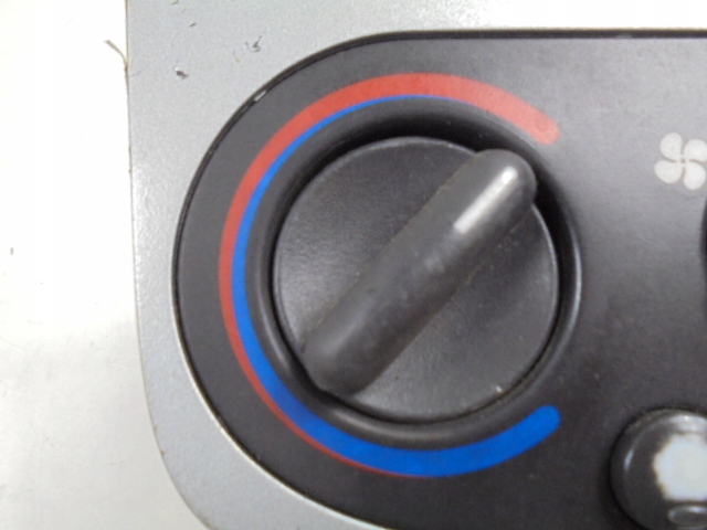 фото №8, Opel combo c 03-11 панель управление обдув 90535093