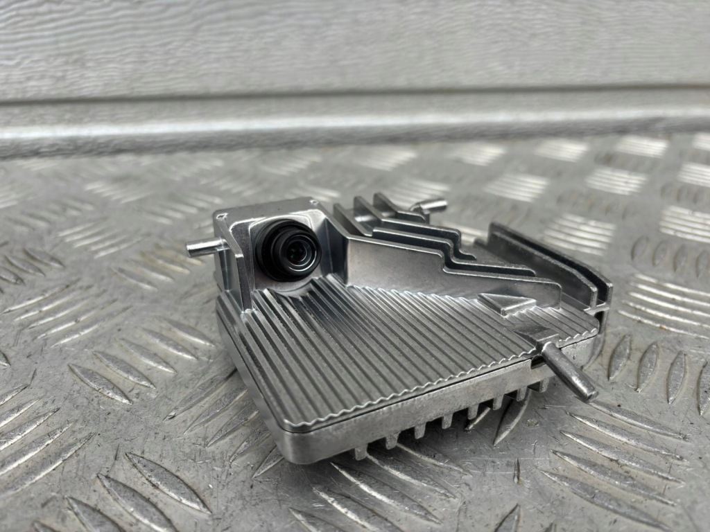 фото №1, Volvo ex30 2024r. камера радар модуль 6608015322 80016921