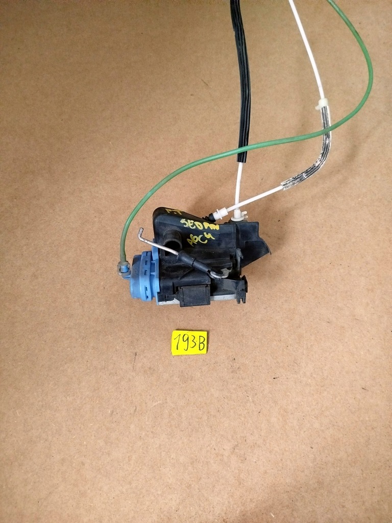 фото №1, Замок дверь правый задняя audi a6 c4 sedan