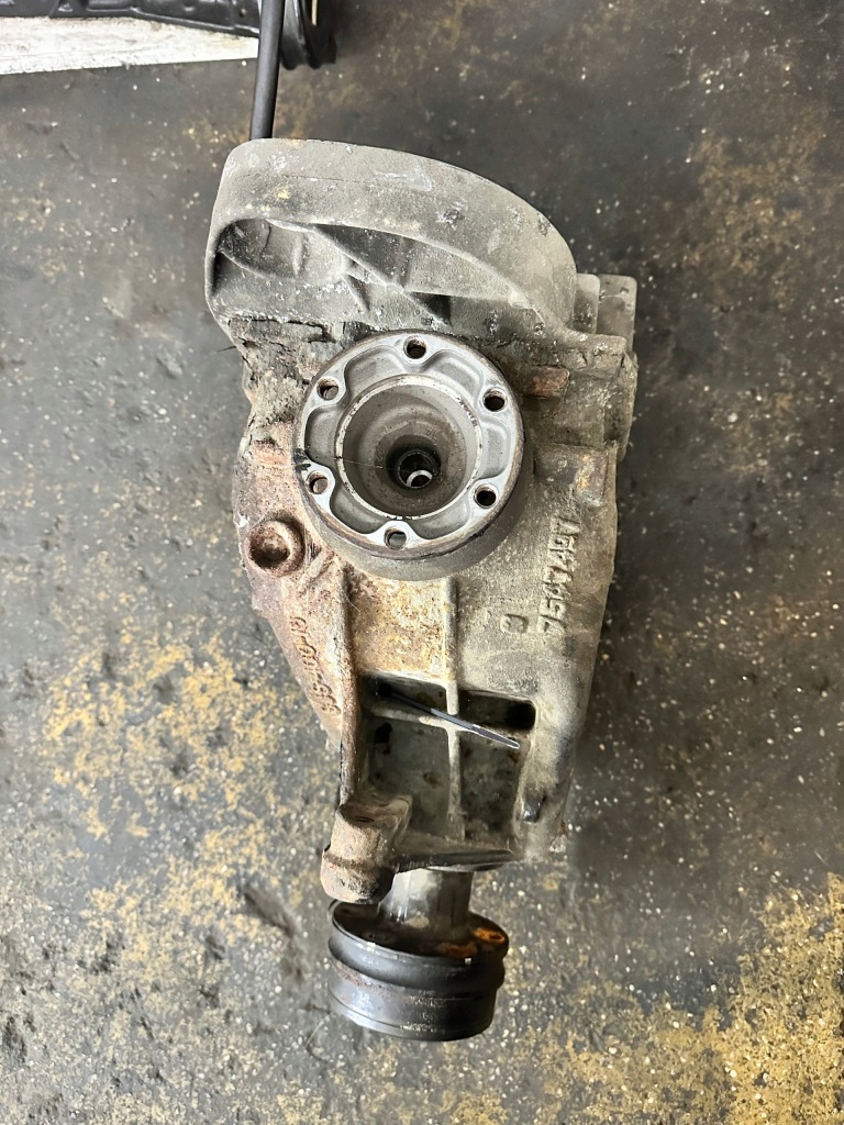 фото №1, Диференціал задній do bmw e53 oe7547497