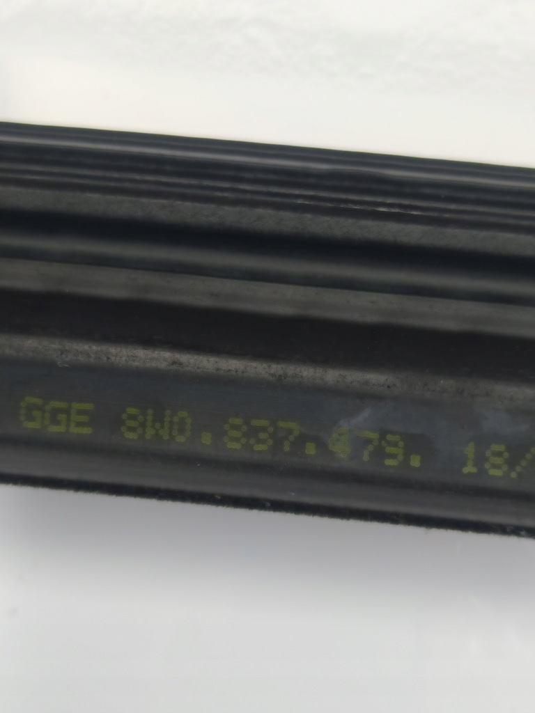 фото №7, Прокладка стекло дверь левый перед - audi a4 b9