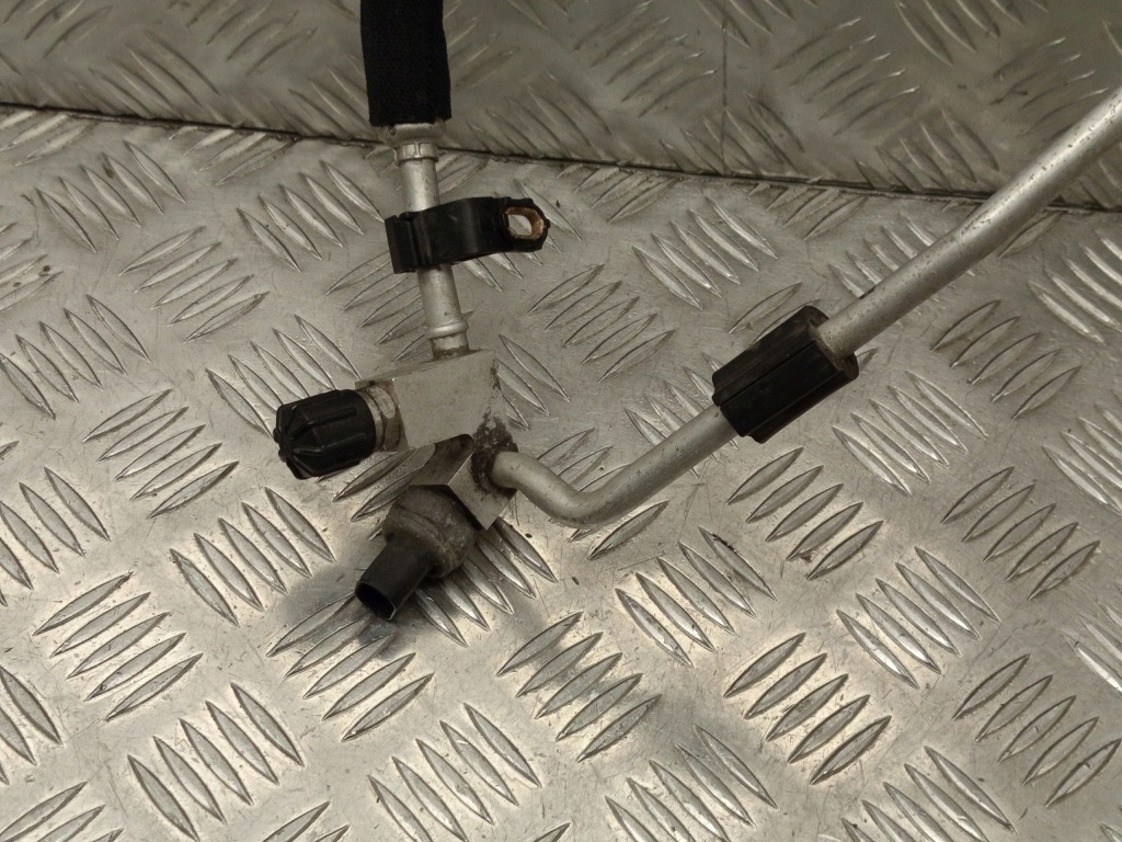 Купити Bmw f20 f21 f30 f82 f83 шланг патрубок труба кондиціонера 9212236