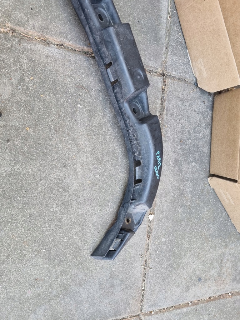 фото №5, Audi a3 8p sportback напрямна лівий задня 8p4807377b