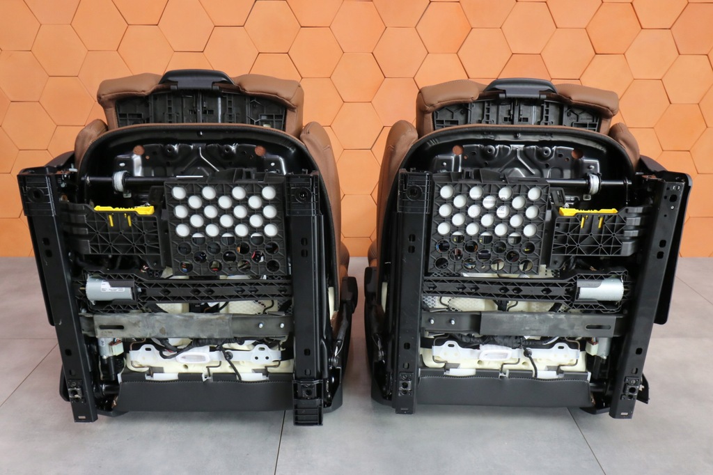 фото №16, Bmw m8 f93 8' g16 m-power салон сидіння вентиляція merino taruma 1 km !!!