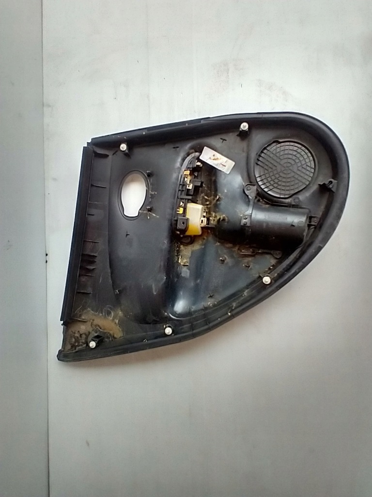 Купить Nissan juke 1 рестайлинг  f15 обшивка дверь правая  задний задний обивка 829001kb0a