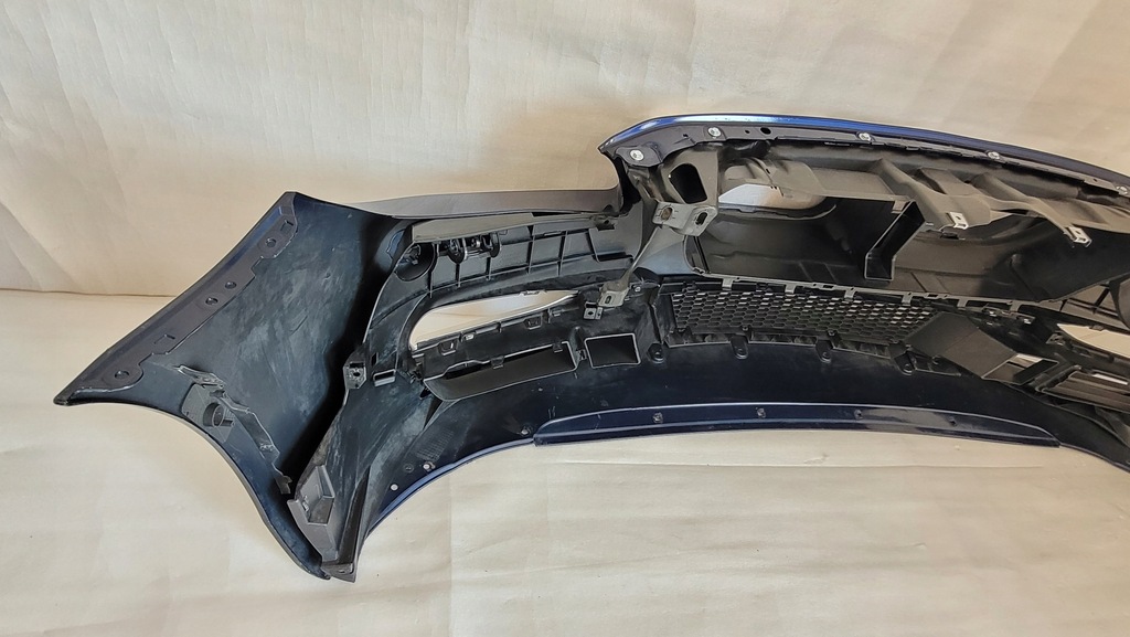 фото №13, Бампер перед впуск решётки противотуманной фары хром значок bmw 6 f12 2011-