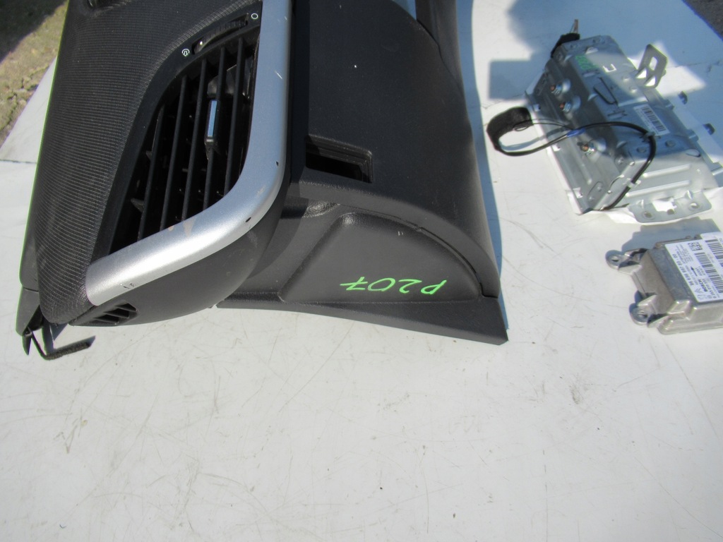 фото №12, Peugeot 207 панель приладів консоль панель приладів подушка безпеки датчик