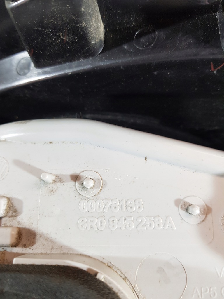 фото №8, Лампа правый задняя vw polo v 13r 3d 6r0945258a