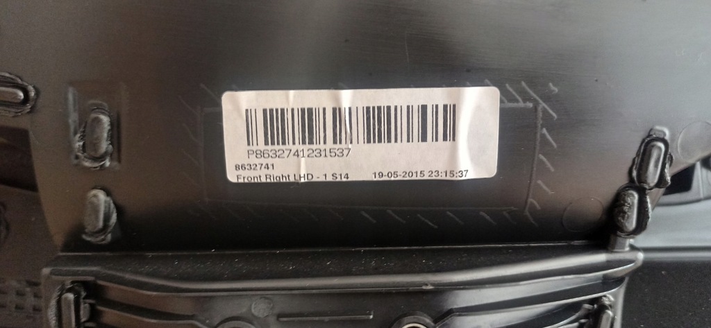 фото №8, Volvo v40 ii - обшивка обивка дверь правая правый