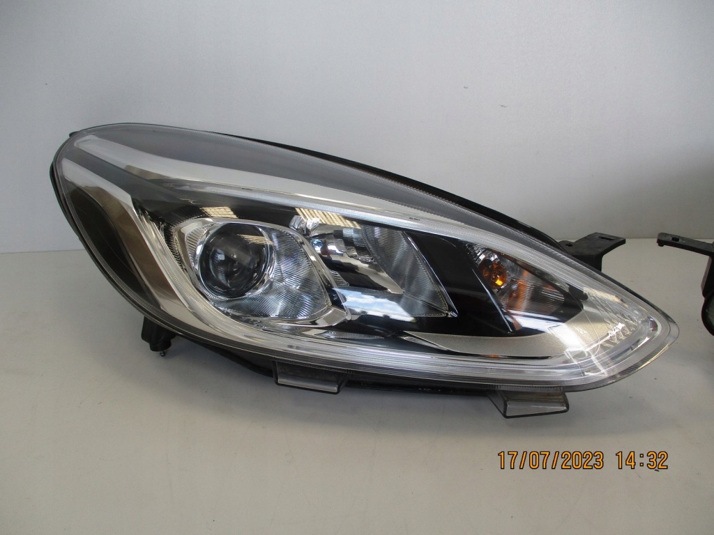 фото №3, Лампа led ford fiesta mk8 led права ліва