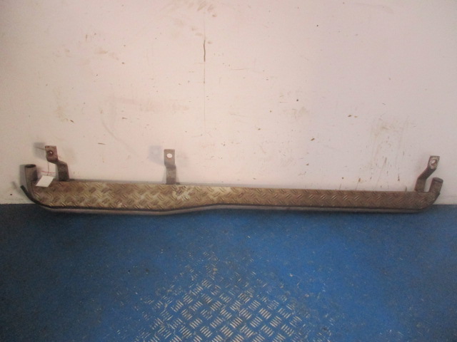 фото №1, Opel monterey i поріг правий підніжка накладка+ лист