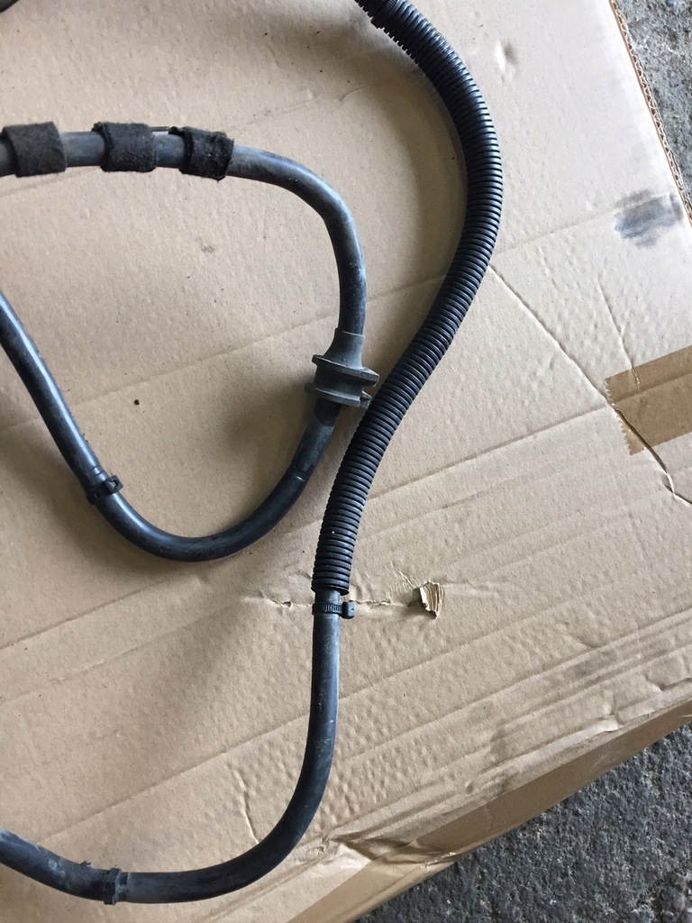 фото №7, Audi a6 c6 2.4 v6 шланг плюсовий стартер