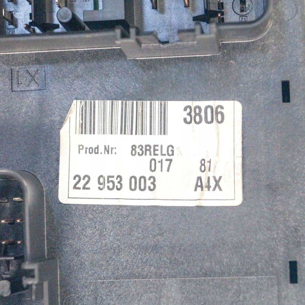 фото №5, Opel insignia a 2013 коробка предохранителей / комплект