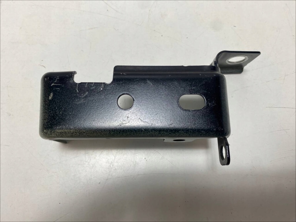 фото №1, Кронштейн крила праве volvo xc40