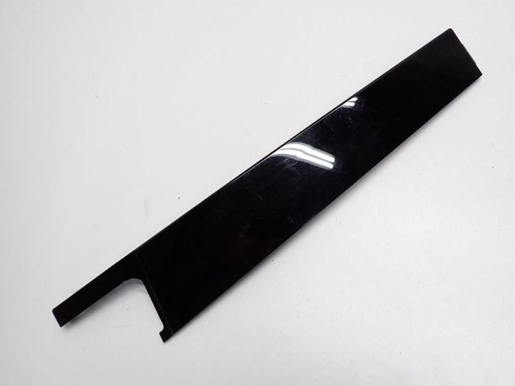 Купить Молдинг защита дверь правый задний  657839902 skoda scala 20r