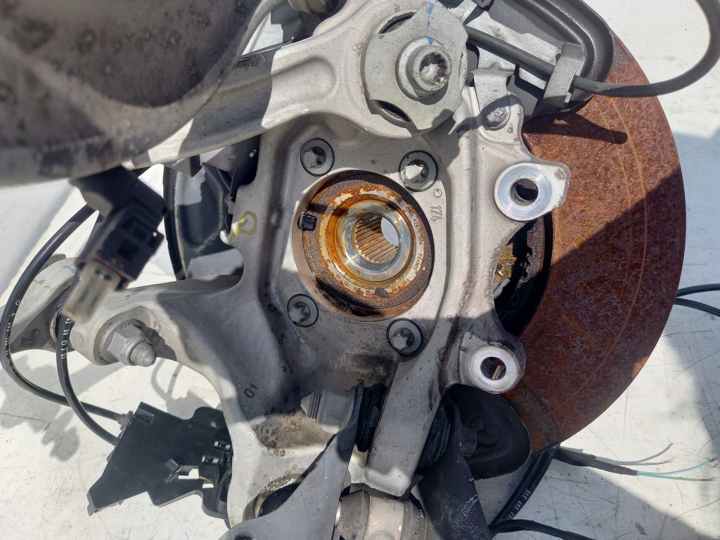 Подвеска левая правое поворотный кулак mercedes w205 a205 купе amg Доставка