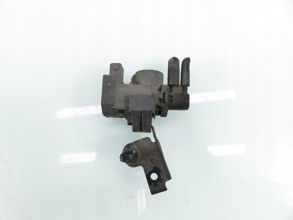 Купити Клапан вакууму renault koleos i 2.0 dci 4x4 14956jd70a