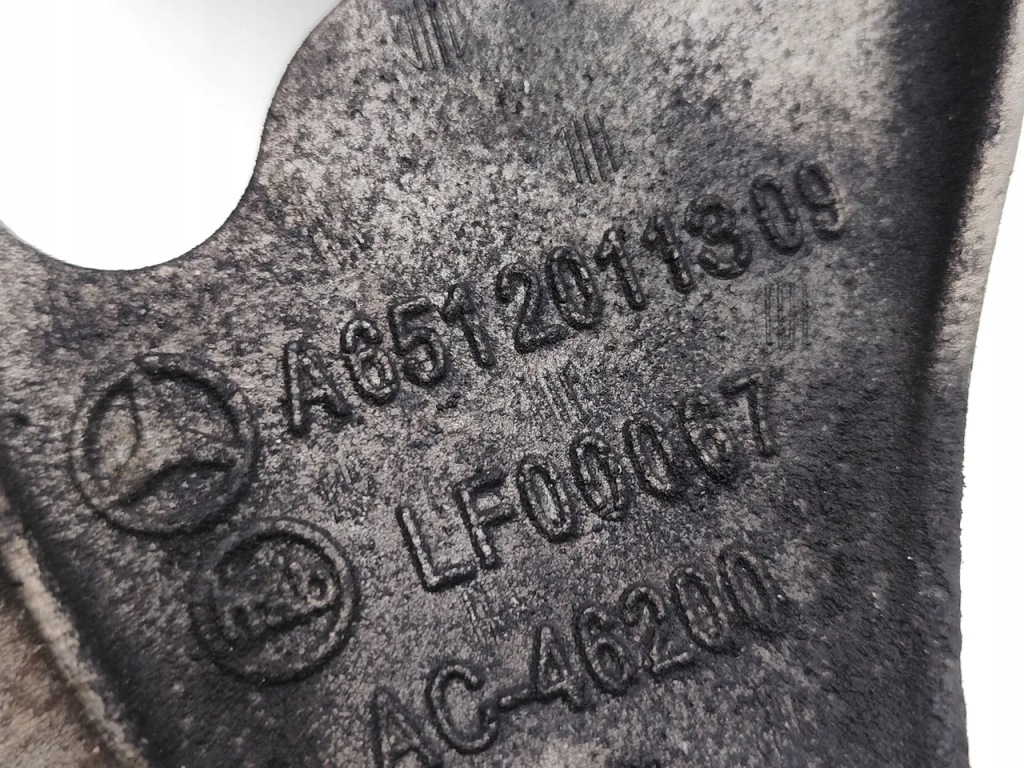 Jeep compass кронштейн генератора 2.2 crd 4x4 дизель 100kw 136 hp 2013 с Разборки