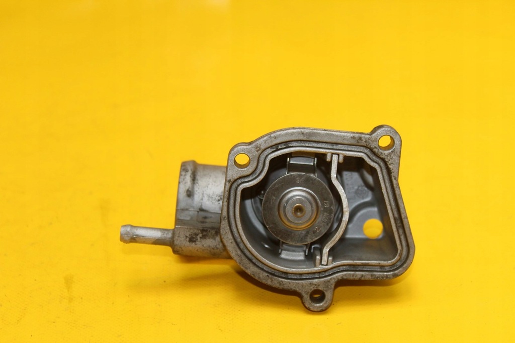 фото №5, Корпус термостата mb w210 a6112030175