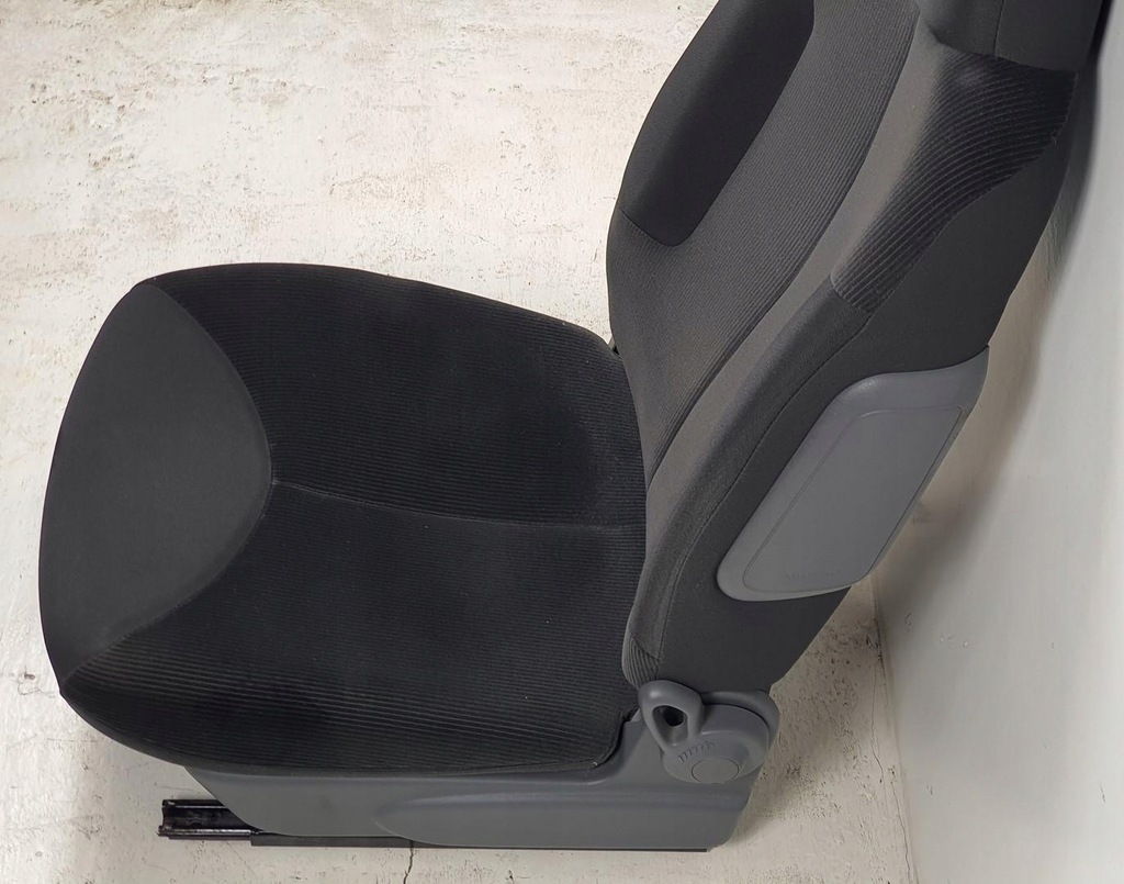 фото №4, Сидіння водія лівий перед передній citroen c1