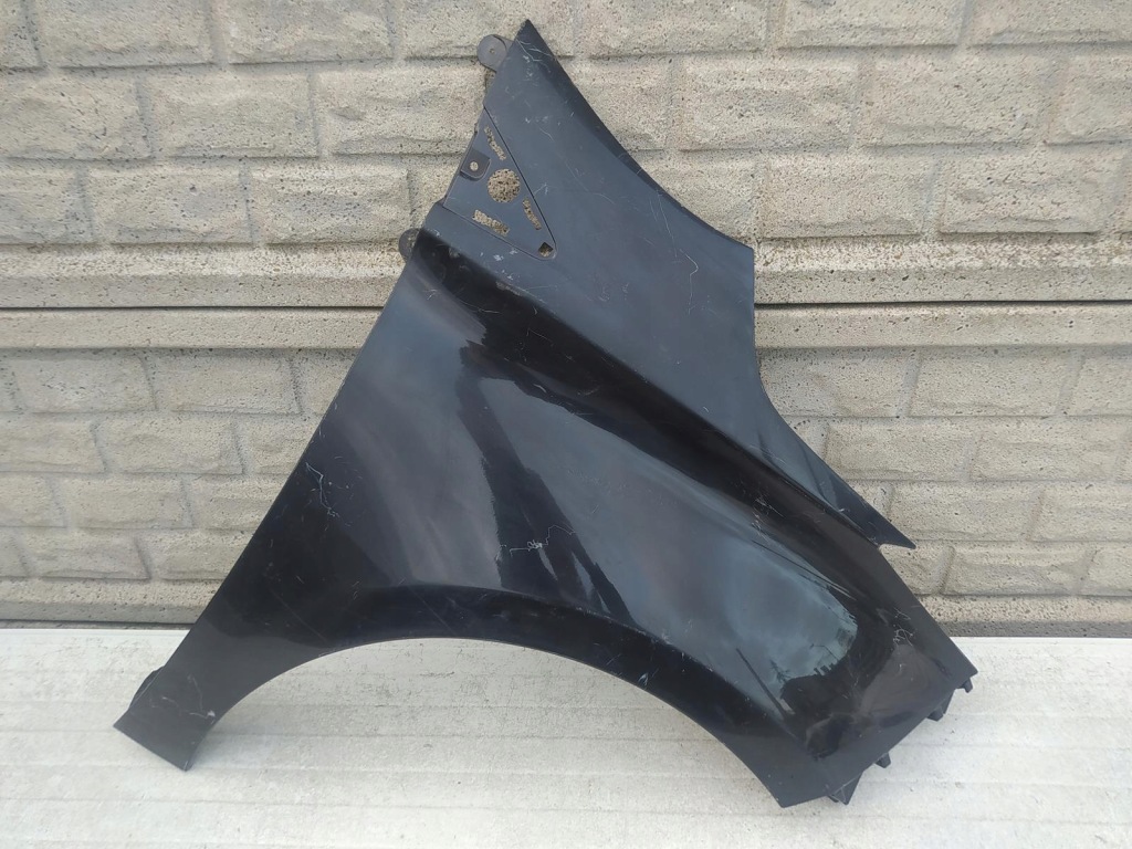 фото №1, Renault zoe крыло правый передний оригинал