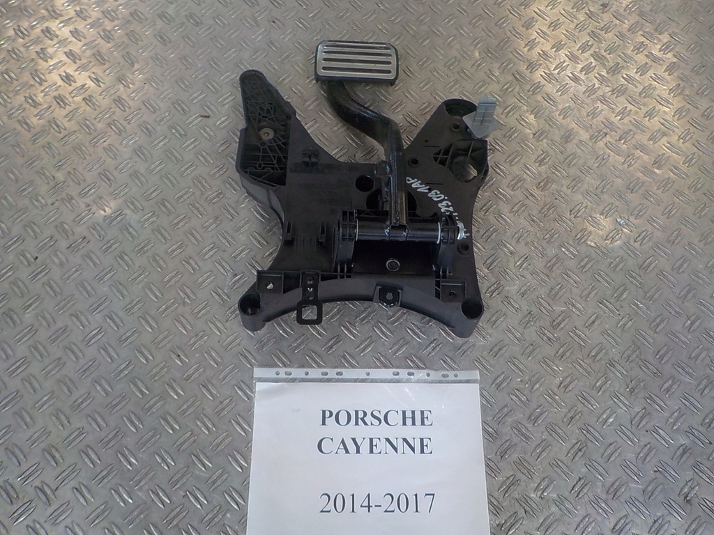 фото №1, Porsche cayenne 14-17 педаль тормоза